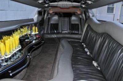 Stretch Limo - Dodge Magnum