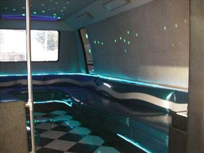 Mini-Bus - Limo / Party Style 
