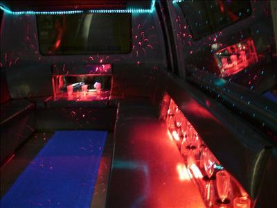 Mini-Bus - Limo / Party Style 