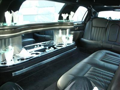 Stretch Limo - Lincoln Town Car