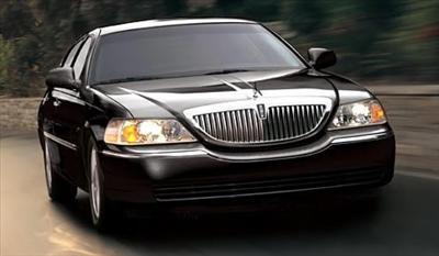 Sedan - Lincoln Town Car L
