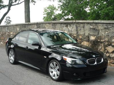 Luxury Sedan - BMW 5-Series