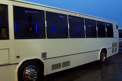 Mini-Bus - Limo / Party Style 
