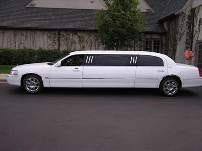 Stretch Limo - Lincoln Town Car