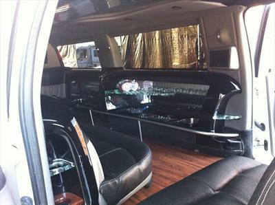 Stretch SUV - Ford Excursion