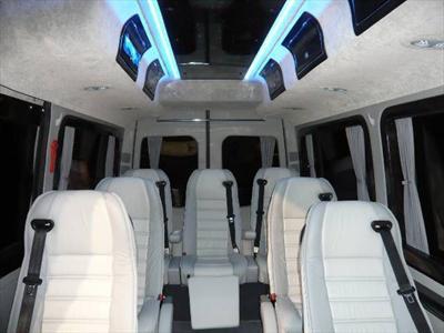 Van - Mercedes Benz Sprinter