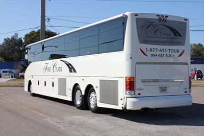 MotorCoach - Deluxe Motor Coach 