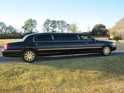 Stretch Limo - Lincoln Town Car
