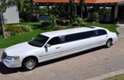 Stretch Limo - Lincoln Town Car