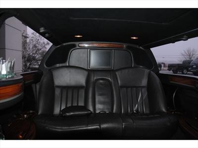 Stretch Limo - Lincoln Town Car