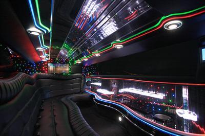 Stretch Limo - Cadillac DTS