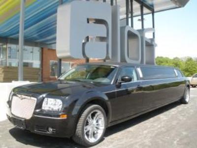 Stretch Limo - Chrysler 300