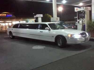 Stretch Limo - Lincoln Town Car