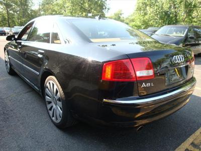 Luxury Sedan - Audi A8