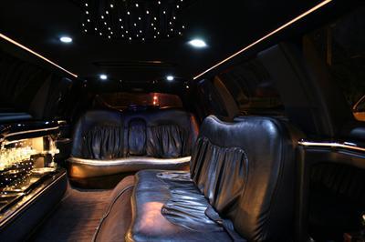 Stretch Limo - Lincoln Town Car