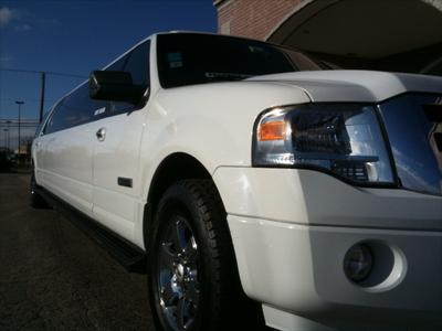 Stretch SUV - Ford Expedition