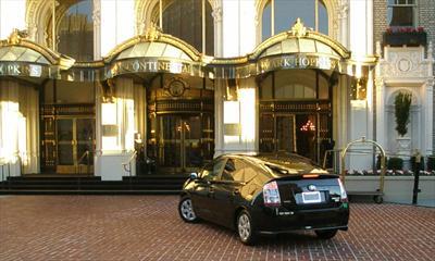 Sedan - Toyota Prius