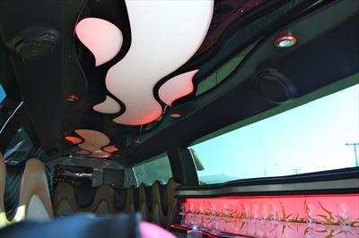 Stretch SUV - Cadillac Escalade