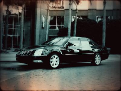 Sedan - Cadillac DTS