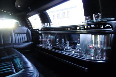 Stretch Limo - Lincoln Town Car