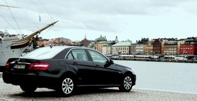 Luxury Sedan - Mercedes Benz E-Class