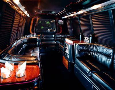 Mini-Bus - Limo / Party Style 