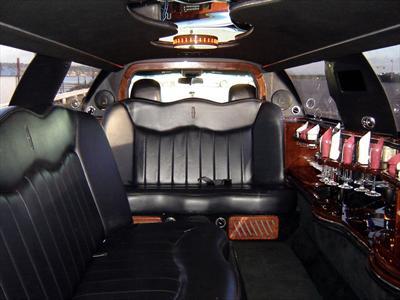 Stretch Limo - Lincoln Town Car