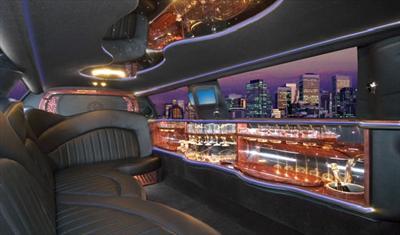 Stretch Limo - Lincoln Town Car