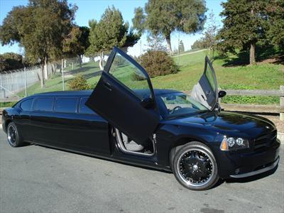 Stretch Limo - Dodge Charger