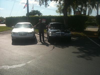 Stretch Limo - Lincoln Town Car