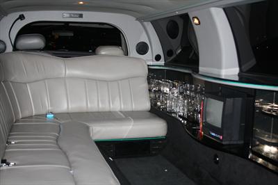 Stretch Limo - Lincoln Town Car