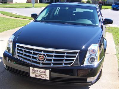 Sedan - Cadillac DTS