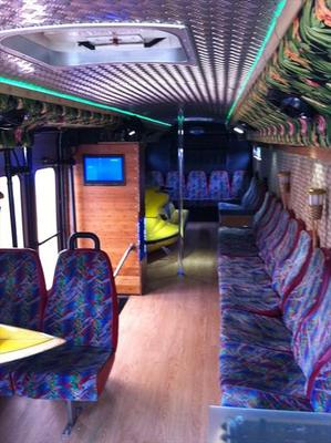 Mini-Bus - Limo / Party Style 