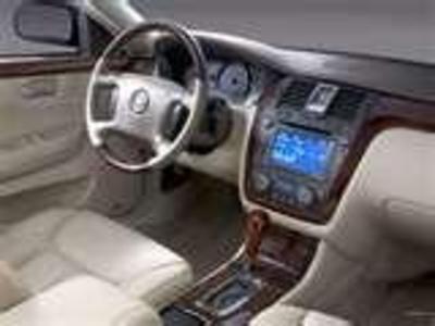 Sedan - Cadillac DTS