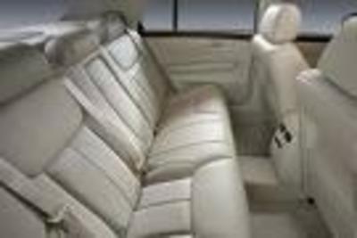 Sedan - Cadillac DTS