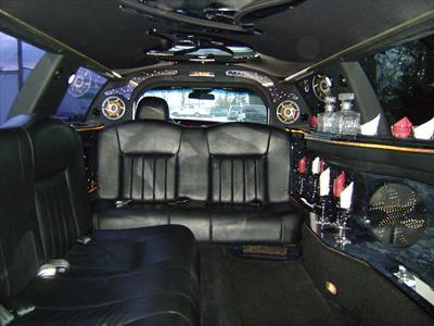 Stretch Limo - Lincoln Town Car