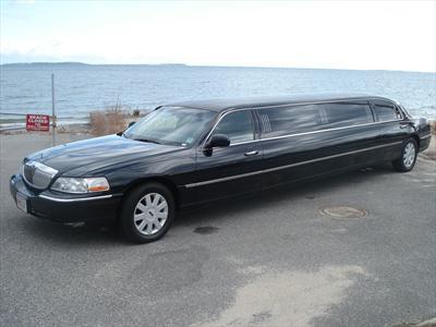 Stretch Limo - Lincoln Town Car