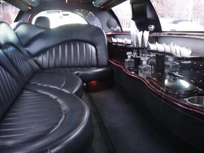 Stretch Limo - Lincoln Town Car
