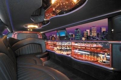 Stretch Limo - Lincoln Town Car