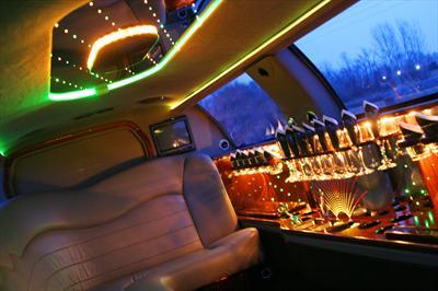 Stretch Limo - Lincoln Town Car