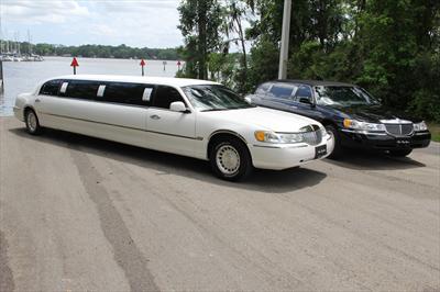 Stretch Limo - Lincoln Town Car