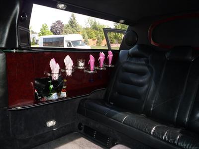Stretch Limo - Cadillac DTS