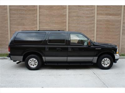 SUV - Ford Excursion