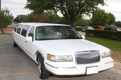 Stretch Limo - Lincoln Town Car