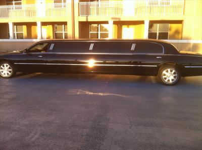 Stretch Limo - Lincoln Town Car