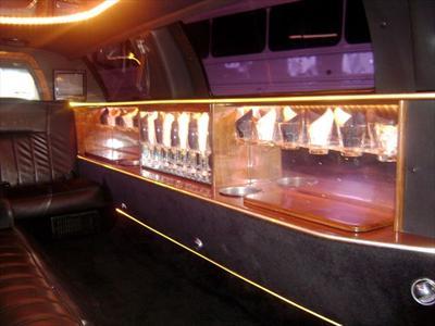 Stretch Limo - Lincoln Town Car