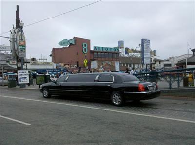 Stretch Limo - Lincoln Town Car