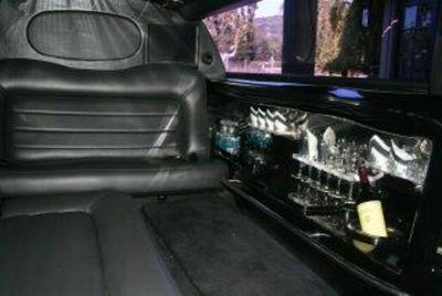 Stretch Limo - Lincoln Town Car