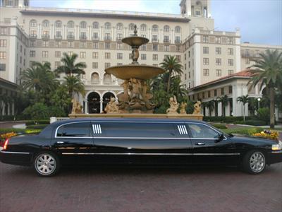 Stretch Limo - Lincoln Town Car