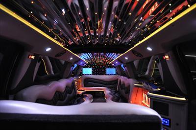 Stretch SUV - Cadillac Escalade